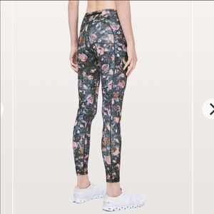 NWT Lululemon Speed Up Tight Sz 10 Rose Print